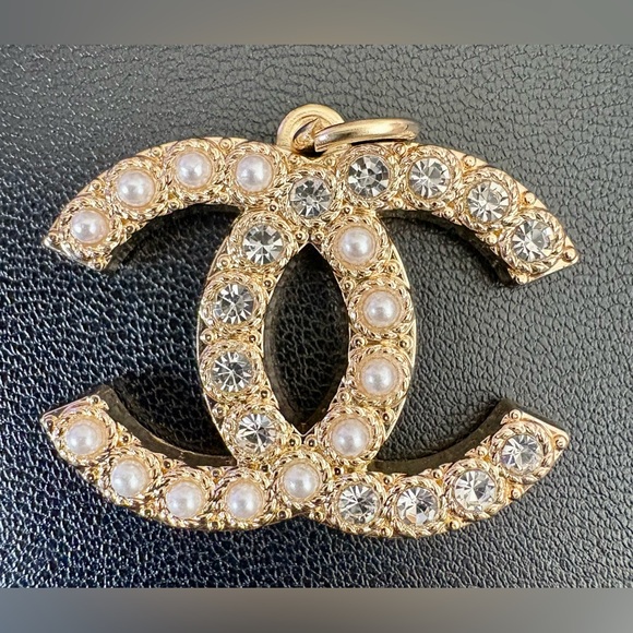CHANEL Jewelry - Gorgeous CHANEL Zipper Pull with Gold and Silver Crystals and Faux Pearls!